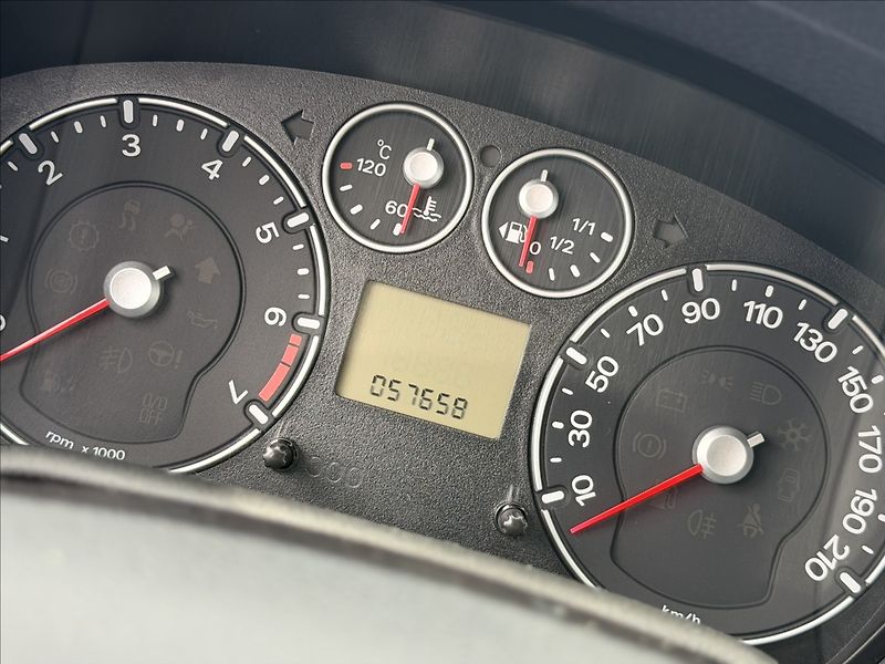 Ford Fusion 1,4 i DIGIKLIMA 57tKm PŮVOD ČR - fotka 12 z 27
