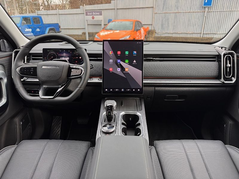 Jaecoo 7 (2026) 1,6 TGI 7AT Exclusive 4x4 - fotka 18 z 44