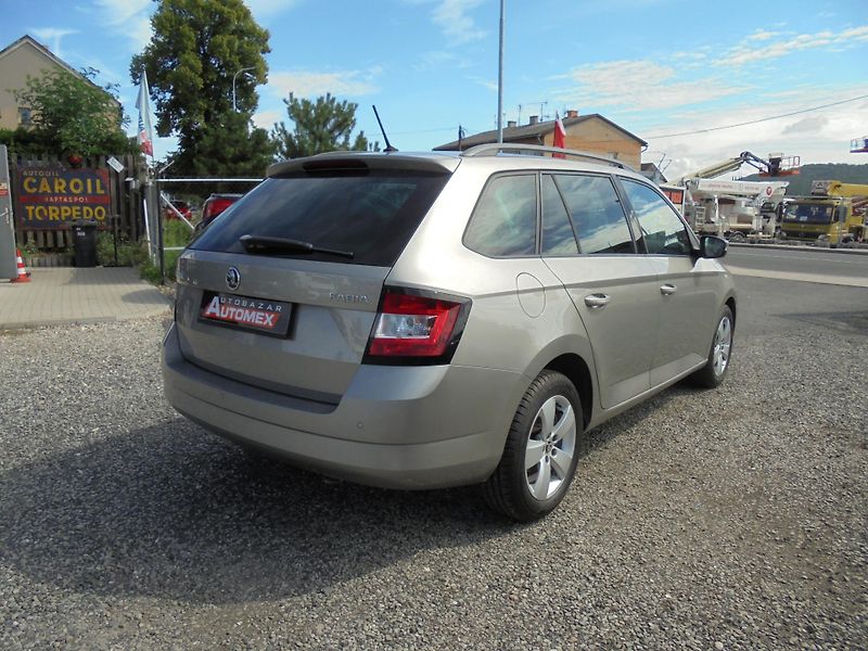 Škoda Fabia (2015) 1.2 TSI- 81kW- KLIMA- ALU KOLA - fotka 7 z 12