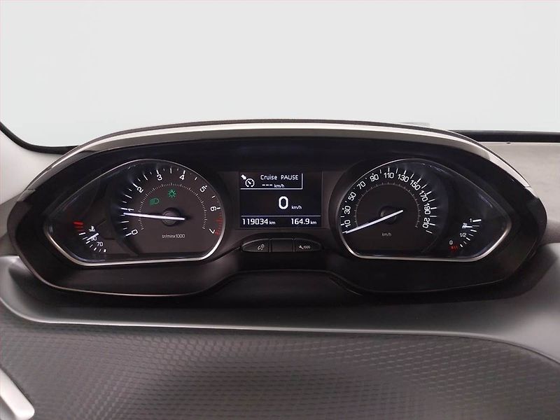 Peugeot 208 (2016) 1.2 PureTech, Navi, Tempomat - fotka 11 z 19