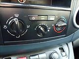Peugeot Partner Tepee 1,6 TeePee HDI 92 k Active - náhled 30