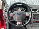 Ford Focus (2010) 1.6TDCi, 66KW, VYHŘ. SEDADLA - náhled 17