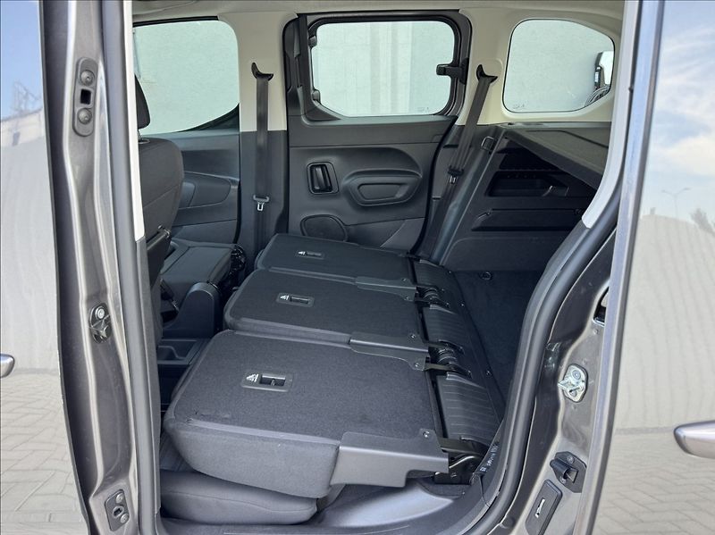 Opel Combo 1,2 T LIFE DPH tažné 1.maj ČR - fotka 21 z 50