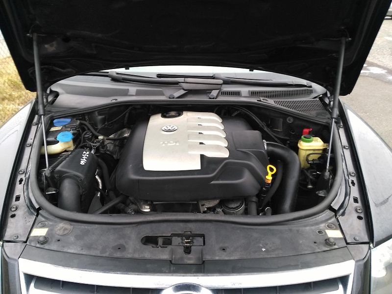 Volkswagen Touareg 2,5 TDI R5  - fotka 24 z 36