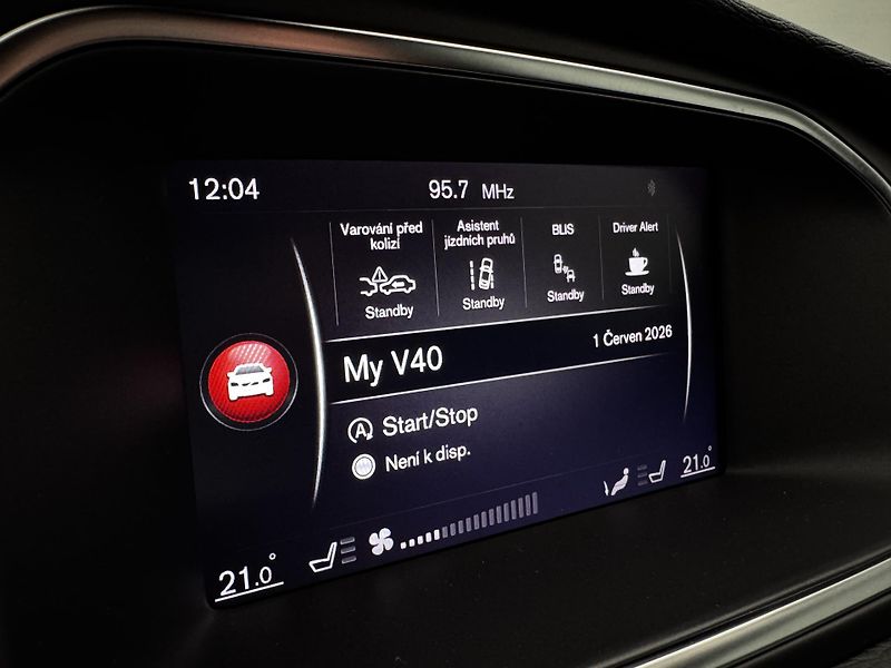 Volvo V40 T3 R-DESIGN AUT REZERVACE - fotka 41 z 47