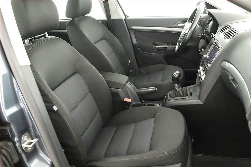 Škoda Octavia (2008) Elegance 1.9 TDI, po STK - fotka 12 z 14