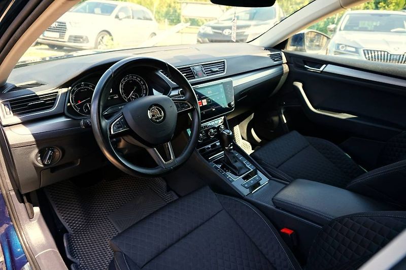 Škoda Superb (2018) STYLE 2,0 TSI 162 kW - fotka 38 z 58
