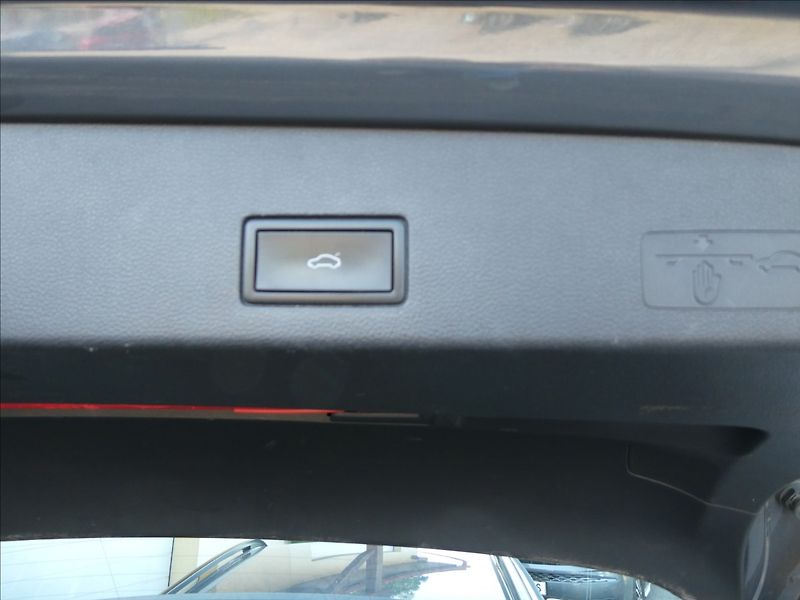 Volkswagen Golf 1,5 TSi 110kW Style,2xkola,DPH - fotka 30 z 47