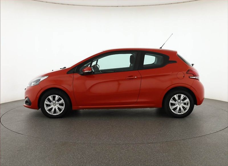 Peugeot 208 (2016) 1.2 PureTech, Serv.kniha - fotka 3 z 15