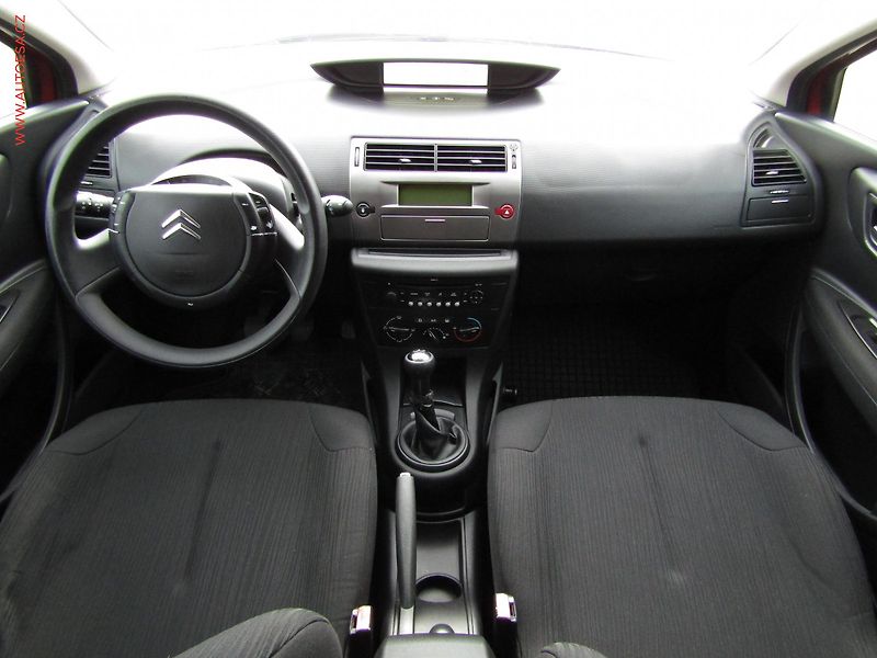 Citroën C4 (2009) 1.4 16V, 1.maj,ČR, AC, STK2 - fotka 8 z 16