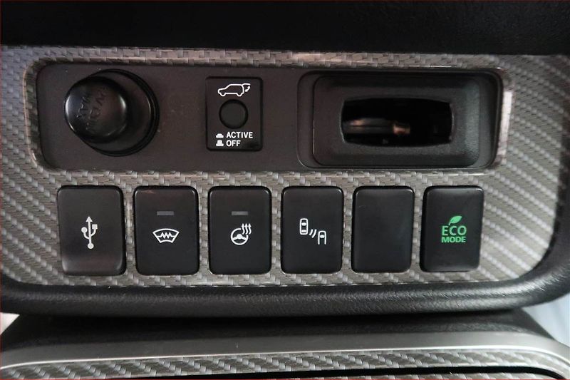 Mitsubishi Outlander (2021) Instyle 2.4 PHEV - fotka 20 z 25