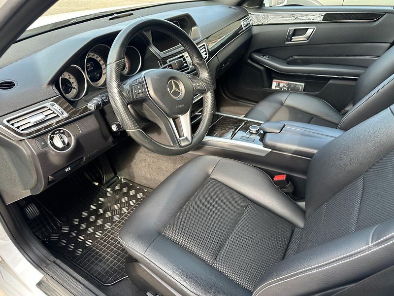 Mercedes-Benz Třídy E (2016) 220Cdi Avantgarde 9G-Tronic - fotka 10 z 25