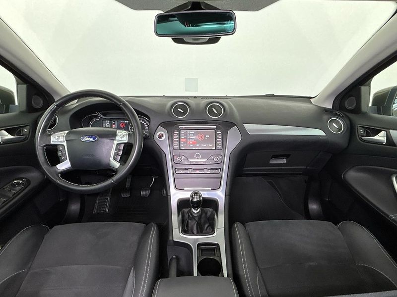Ford Mondeo Titanium - fotka 5 z 28