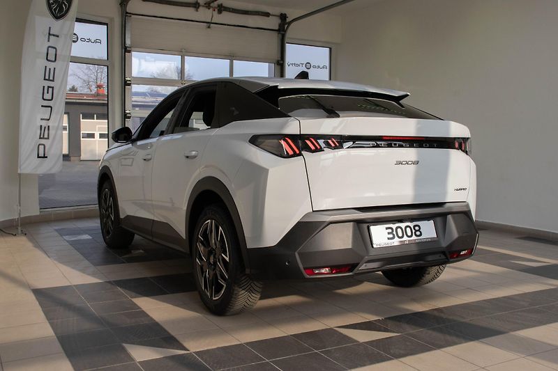 Peugeot 3008 ALLURE Hybrid 145 e-DCS6 - fotka 6 z 16