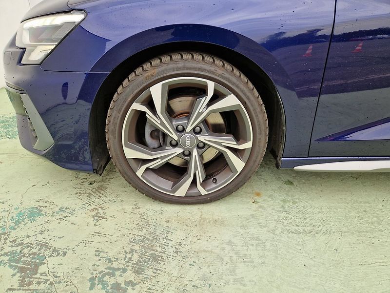 Audi A3 S-Line 35 TFSI - fotka 36 z 36