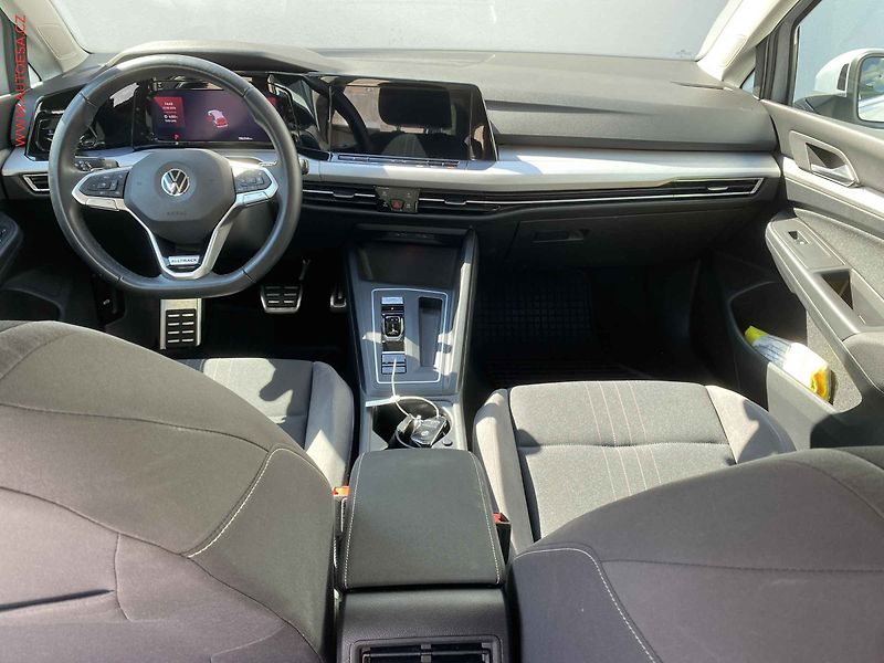 Volkswagen Golf (2021) 2.0 TDi 4x4, 1.maj,ČR - fotka 8 z 17
