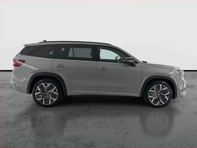 Škoda Kodiaq (2025) 1.5 TSI iV - fotka 6 z 32