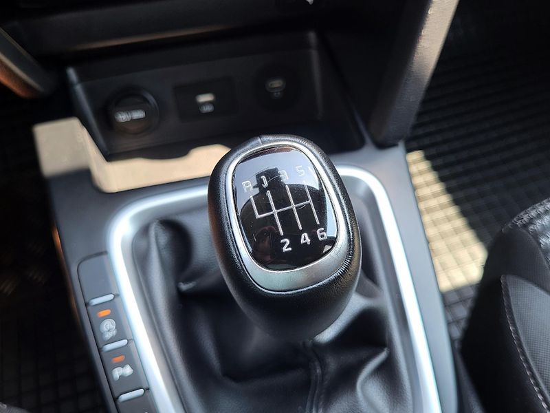 Kia Ceed 1.5 T-GDI 118kW Top SW *ČR - fotka 27 z 49