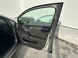 Volkswagen Golf (2017) 1,6 TDI 85kW, rezervace - náhled 19