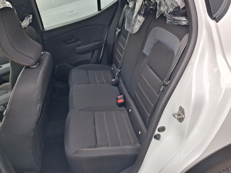 Dacia Sandero (2026) Stepway Expression Eco-G 120 - fotka 26 z 33