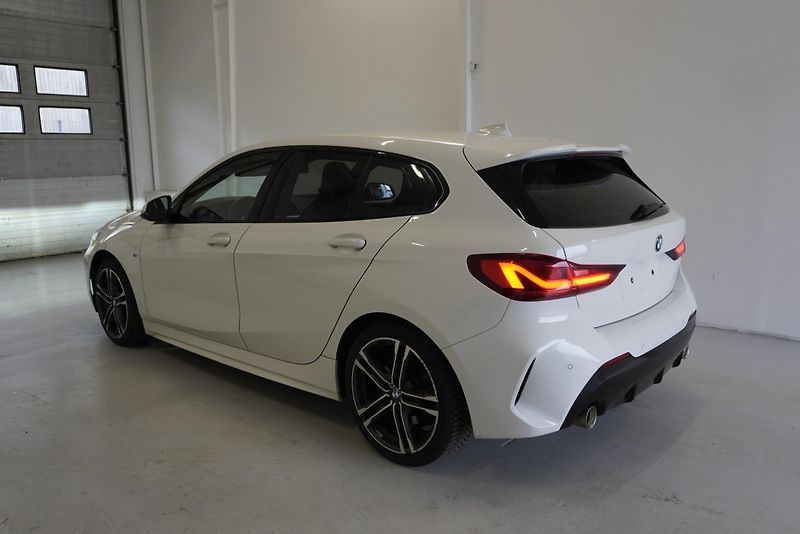 BMW Řada 1 120D 2,0 XDRIVE M-SPORT AUT. - fotka 7 z 25