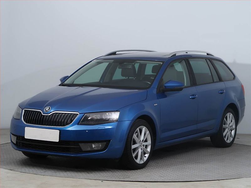 Škoda Octavia (2016) Style Plus 2.0 TDI, Xenony - fotka 2 z 14