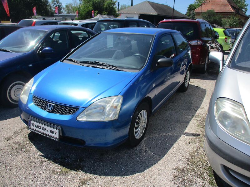Honda Civic (2004) 1,4i - fotka 1 z 8