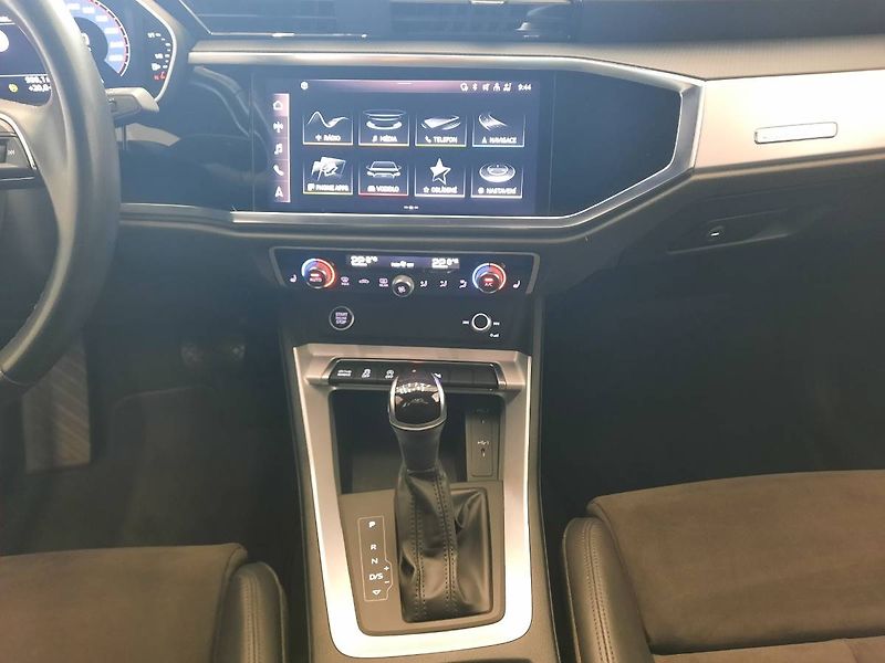 Audi Q3 (2022) 35 TDI quattro (110kW/150k) S - fotka 21 z 21