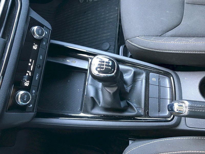Škoda Scala (2021) AMBITION 1,0 TSI 81 kW - fotka 23 z 25