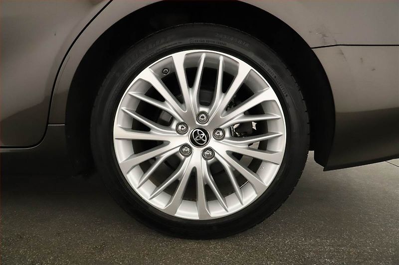 Toyota Camry (2020) 2.5 Hybrid - fotka 17 z 17