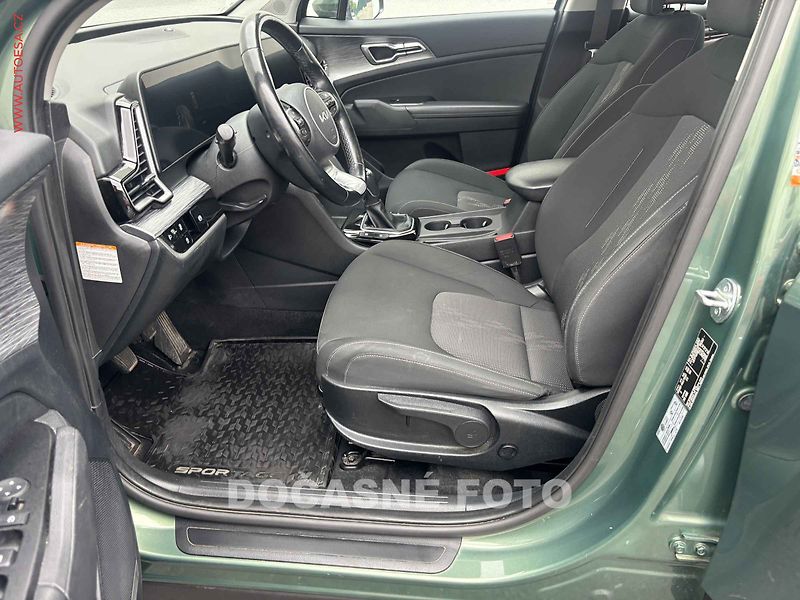 Kia Sportage (2023) 1.6 T-GDi 4X4, 2.maj,ČR - fotka 9 z 16