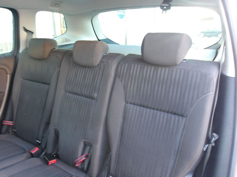 Opel Zafira 2,0DTi AUTOMAT !!! PĚKNÁ ! - fotka 21 z 41