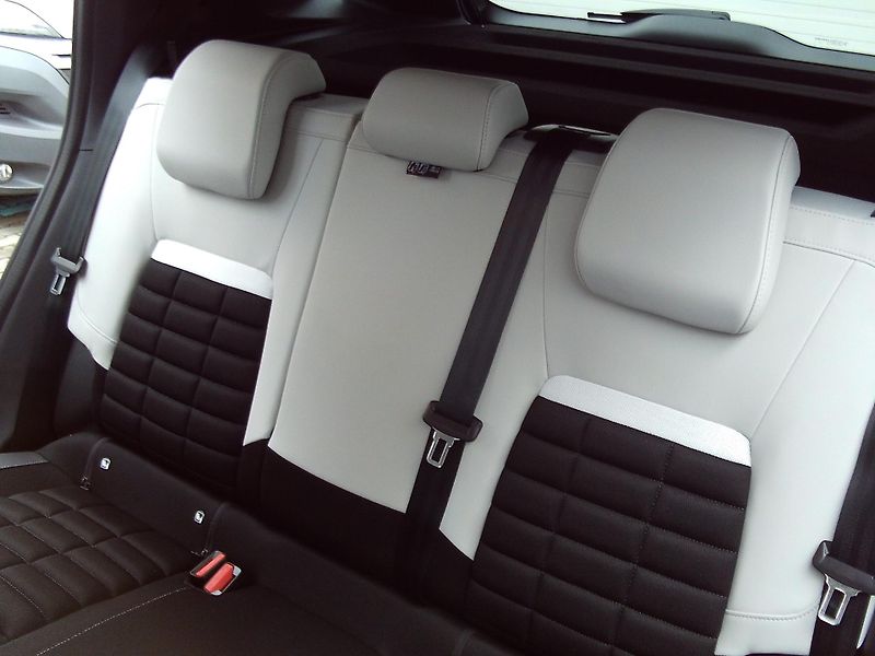 Citroën C3 Aircross (2026) MAX Hybrid 145k Automatic     - fotka 12 z 17