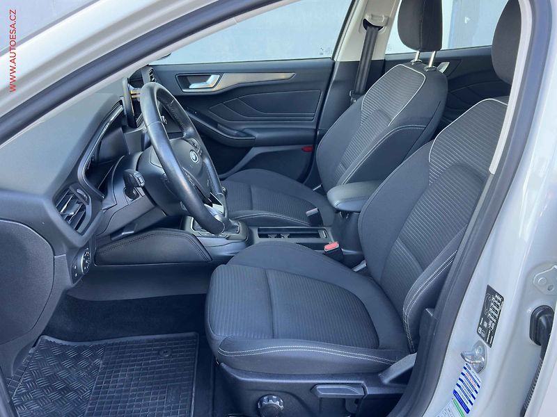 Ford Focus (2021) 1.5EB, 1.maj,ČR, Titanium - fotka 9 z 22
