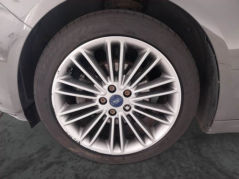 Ford Mondeo (2018) Vignale 2.0 Hybrid, Automat - fotka 15 z 26