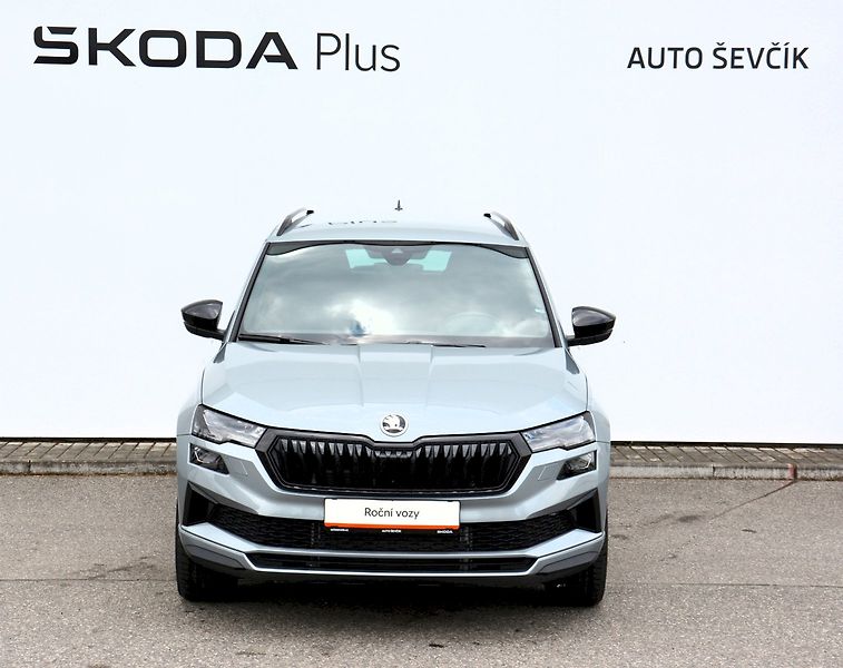 Škoda Karoq (2026) SportLine 1,5 TSI 110 kW 7 AP - fotka 4 z 22