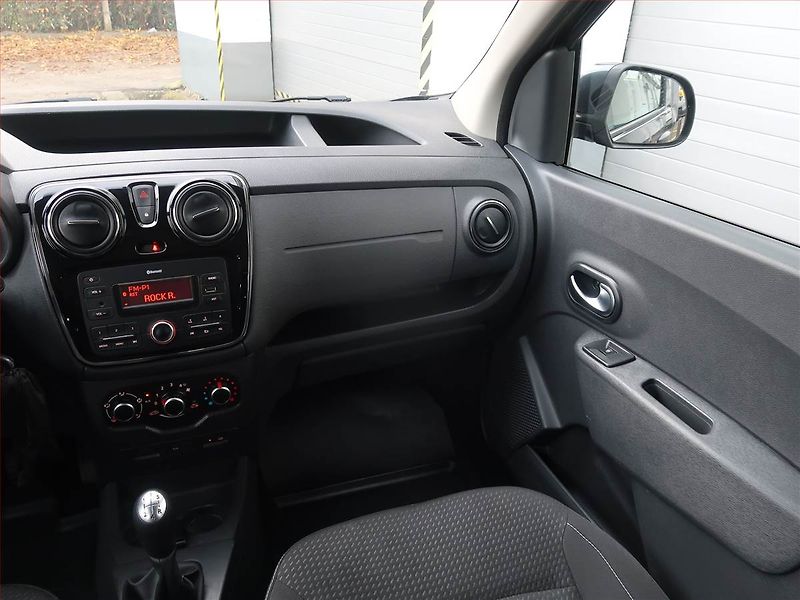 Dacia Dokker (2019) Arctica 1.6 SCe, 5Míst, ČR - fotka 8 z 21