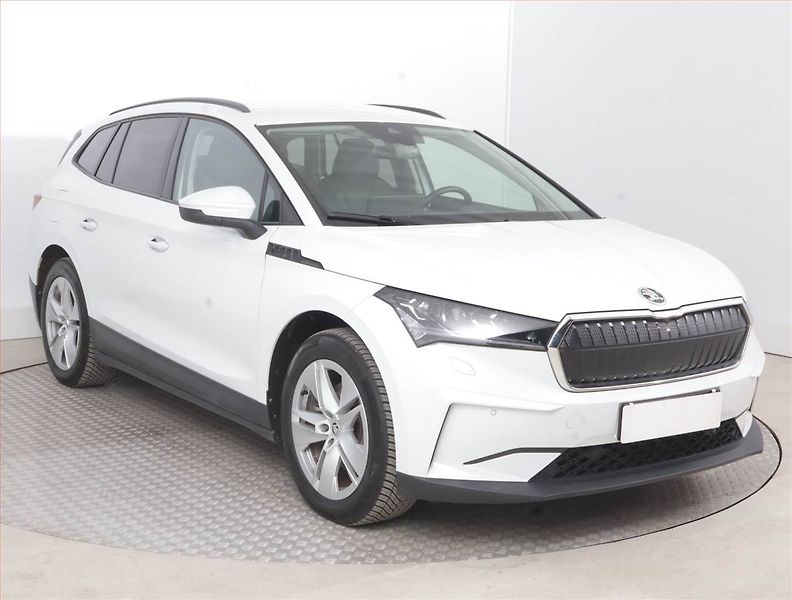 Škoda Enyaq (2023) 60 (62 kWh), SoH 93% - fotka 1 z 23