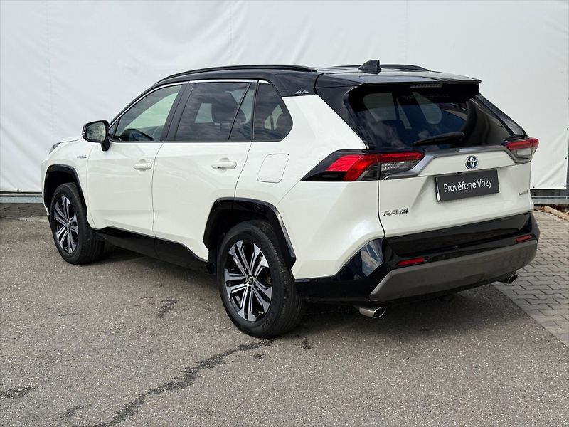 Toyota RAV4 2,5 Selection, 4x4 - fotka 6 z 20