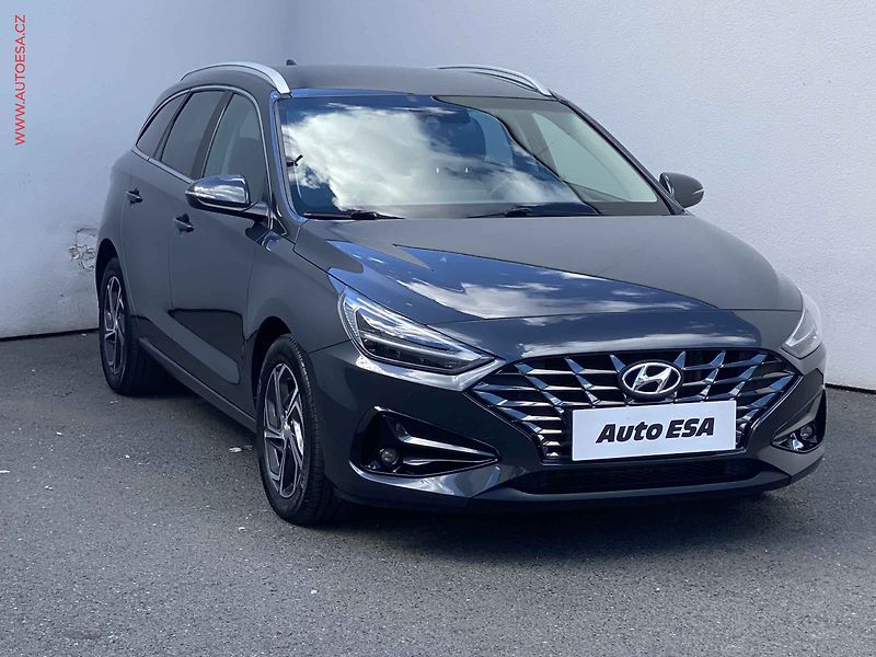 Hyundai i30 (2023) 1.0 T-GDi, 2.maj,ČR, Smart - fotografie inzerátu