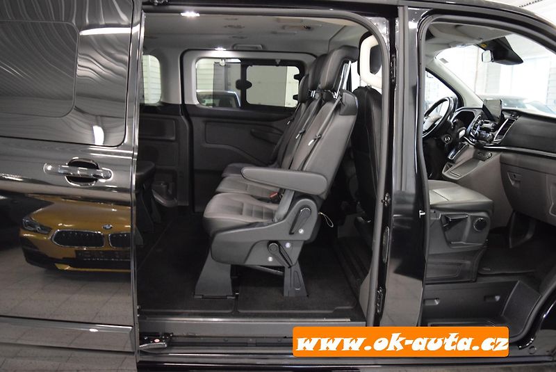Ford Tourneo Custom 2.0 TDCI TITANIUM X 132 kW 8M. - fotka 14 z 70