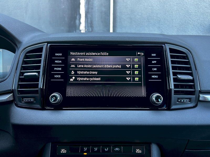 Škoda Karoq (2025) 1.5 TSI 110kW DSG Selection Va - fotka 17 z 34