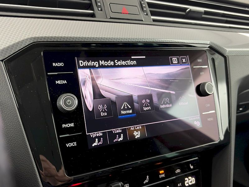 Volkswagen Passat (2023) Alltrack 2.0 TDI 147kW 4Motion - fotka 14 z 35