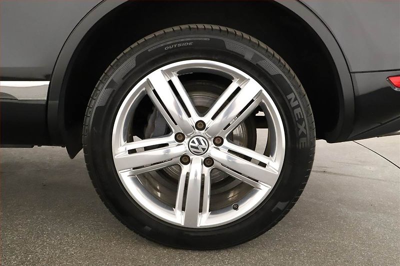 Volkswagen Touareg (2012) 3.0 TDI, 4X4, Automat - fotka 12 z 21