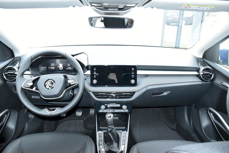 Škoda Fabia (2025) Top Selection 1,0 TSI 70 kW 5- - fotka 5 z 26