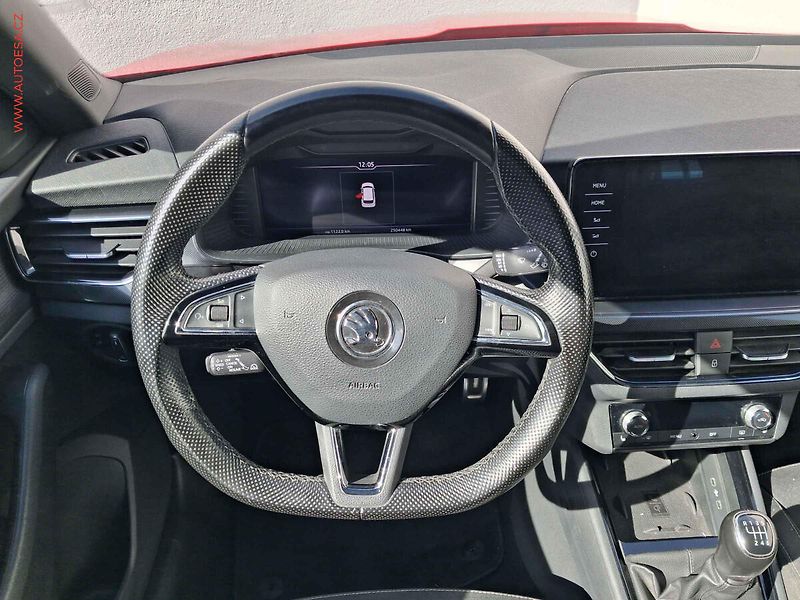 Škoda Kamiq (2020) 1.6TDi, 1.maj, Style - fotka 11 z 17