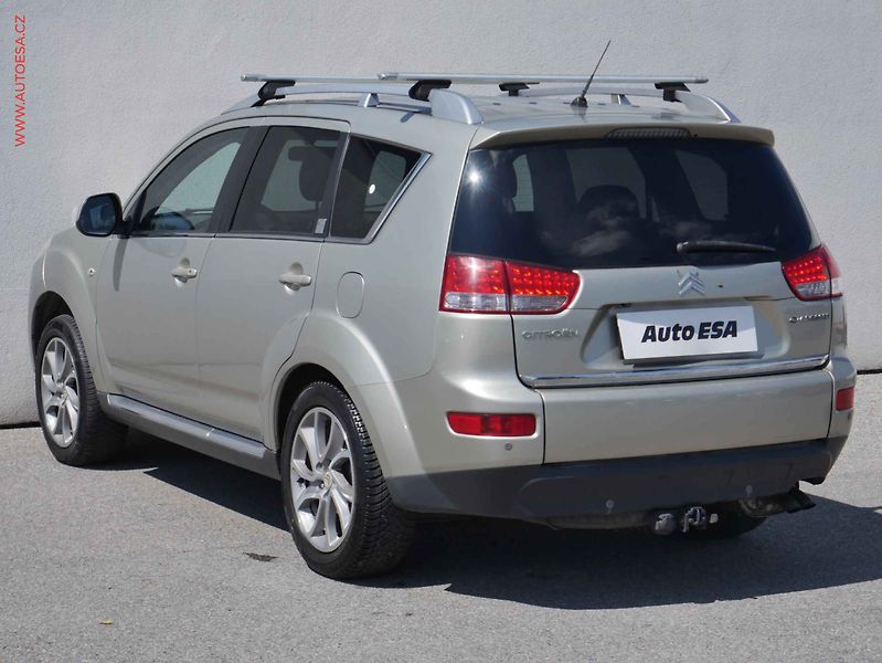 Citroën C-Crosser (2009) 2.2HDi 4x4, 7míst, ČR, Xenon - fotka 6 z 21