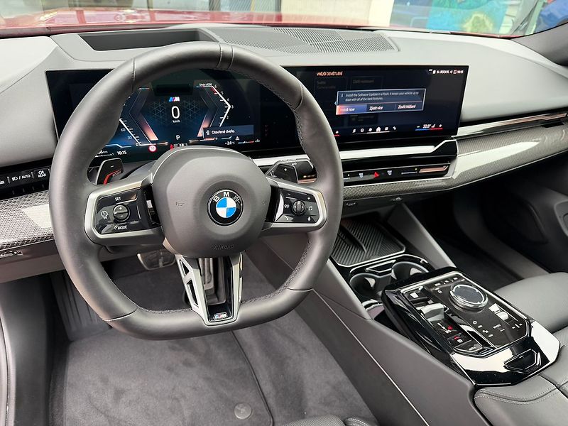 BMW Řada 5 540d xDrive 08/2025 TOP - fotka 11 z 24