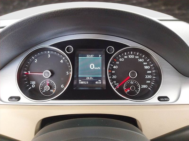 Volkswagen CC (2012) Comfortline 2.0 TDI, Automat - fotka 11 z 21