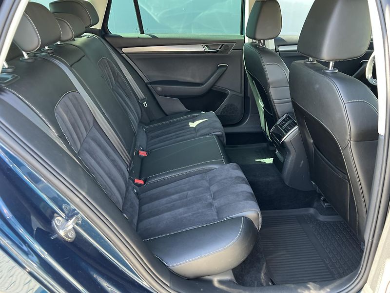 Škoda Superb 2.0TDi*110kw*DSG*Style - fotka 32 z 39